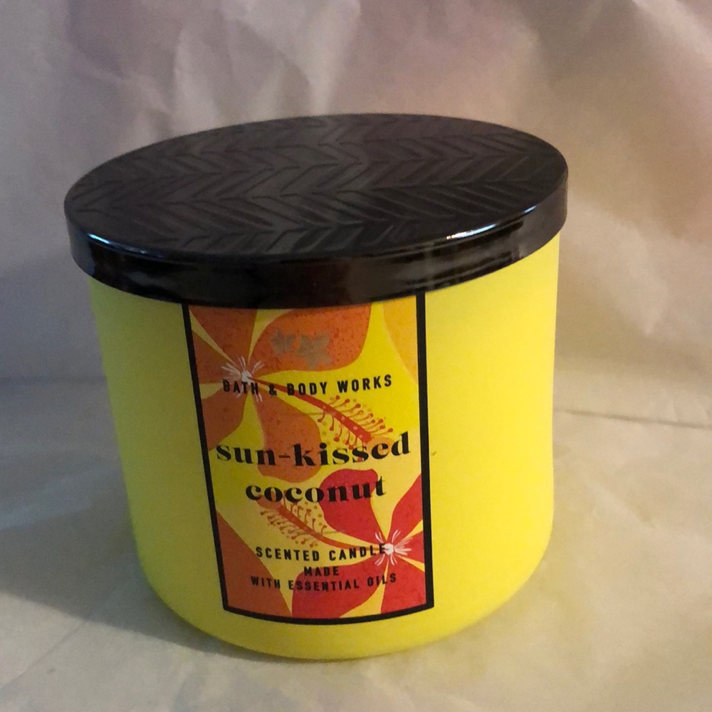 NWT Bath & Body Works Sun-Kissed Coconut 3 wick candle.  Retired scent